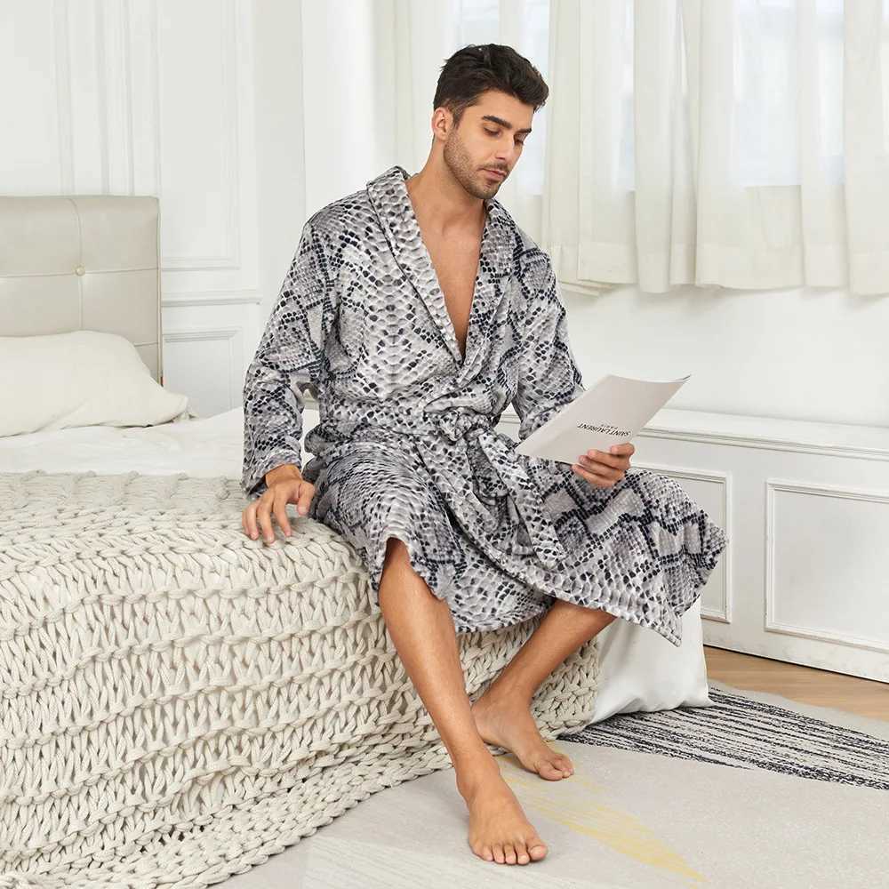Printed Bathrobe Kimono Gown Long Flannel Home Wear Mens Flip Collar Robe Winter Coral Fleece Nightgown Sexy Lingerie Sleepwear C251202