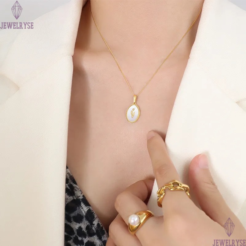 classic gold chain portrait designer necklace for woman stainless steel flower pendant necklaces daily outfit vintage jewelry birthday friend family g