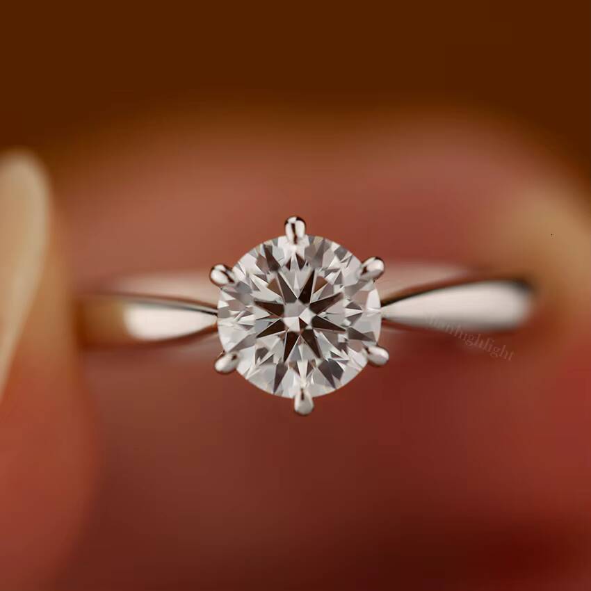 Customizable 18K Gold Laboratory Diamond Ring Round-cut Diamond Ring for Womens Wedding Engagement Ring for Women