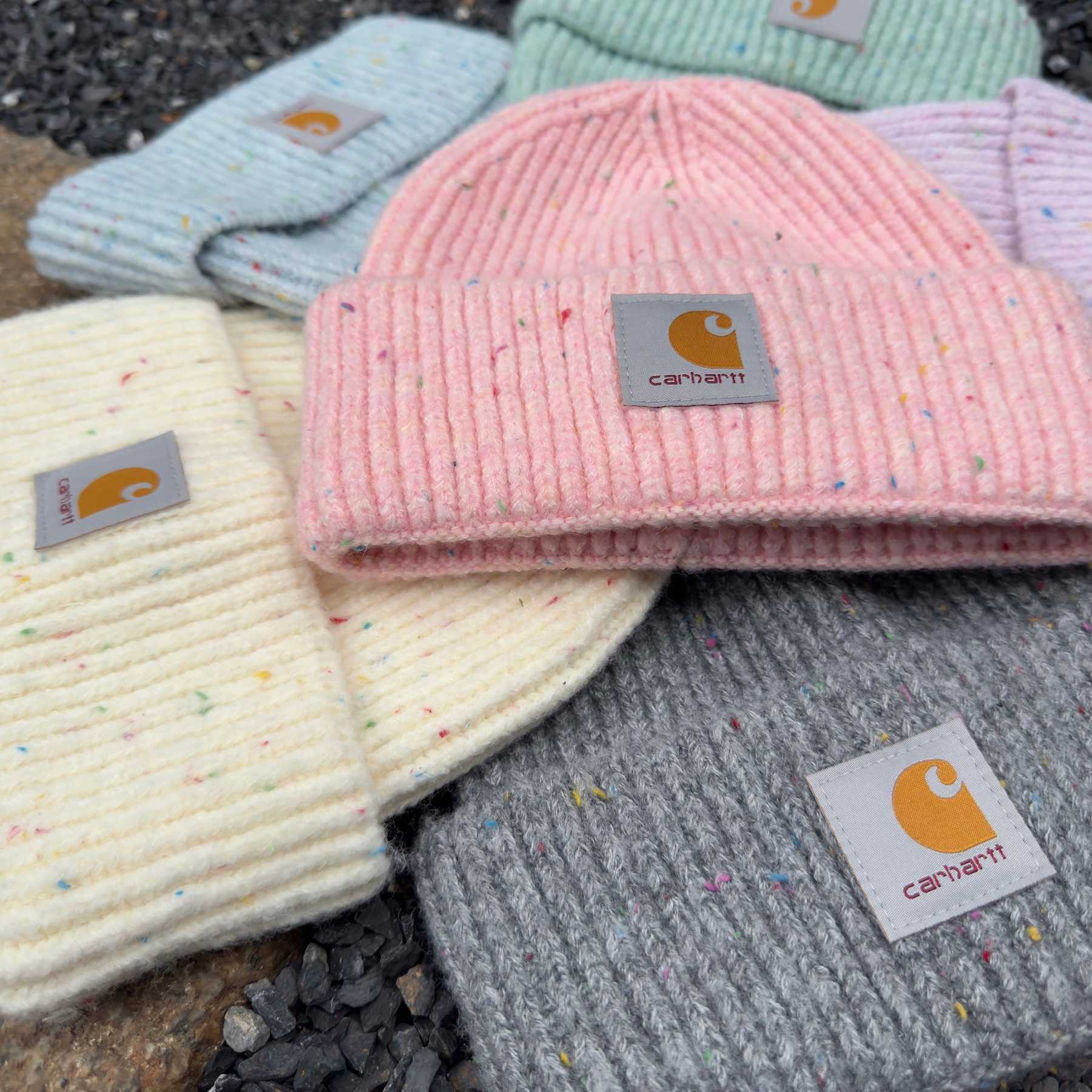 Autumn and winter colorful dotted knitted caps, thickened knitted woolen caps with letter designs, simple and fashionable cold caps, trendy and versatile Q251202