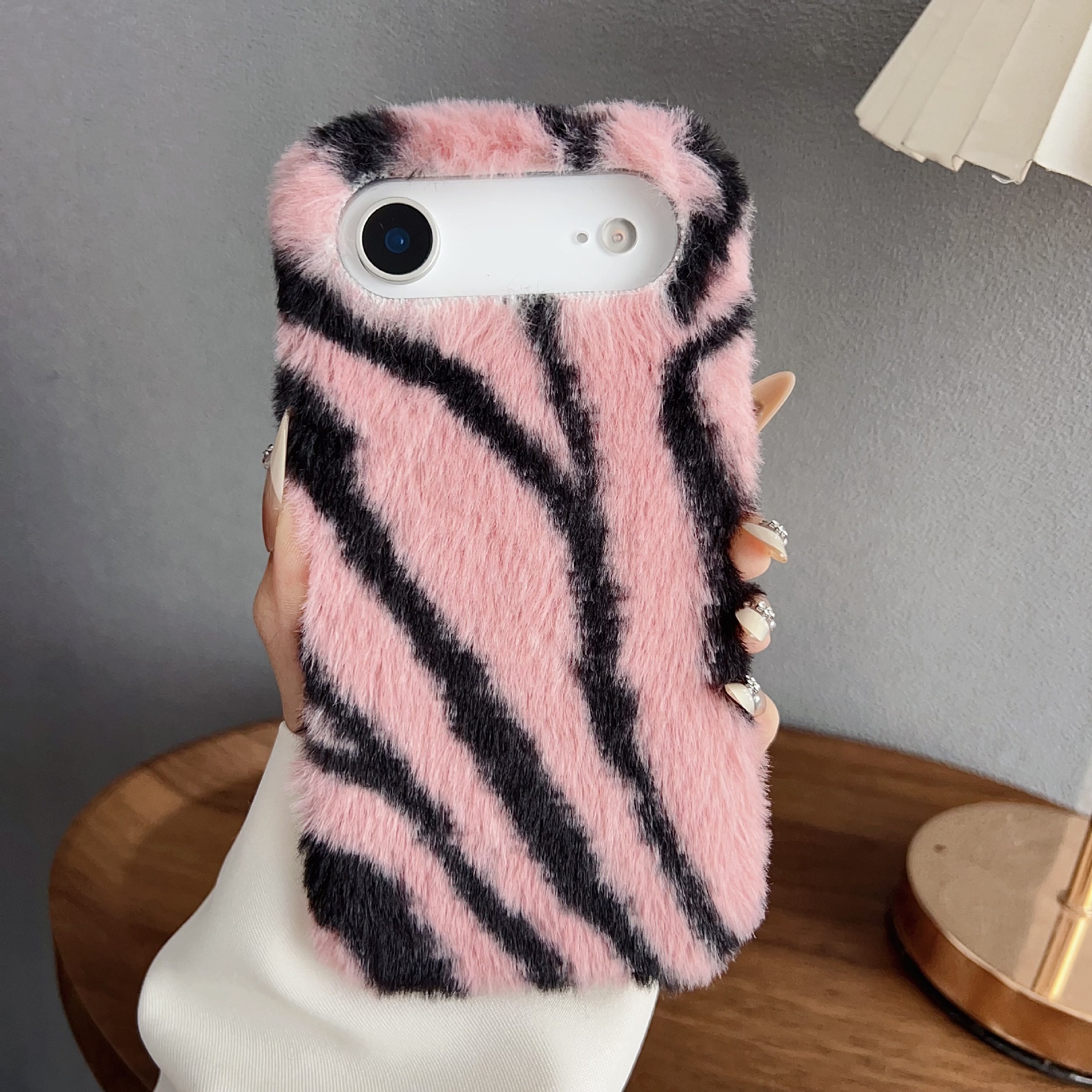 Plush Leopard Print Pattern Phone Case Iphone 17 Pro Max Compatible With Apple 16/15/14 Pro Warm Winter Soft Protective Cover