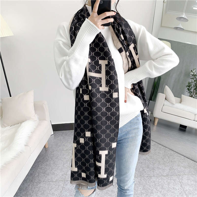Scarf for Women Designer Luxury Autumn New Blue Imitation Cashmere Scarf for Women Winter H Letter Ladies Shawl Thick Warm One Piece