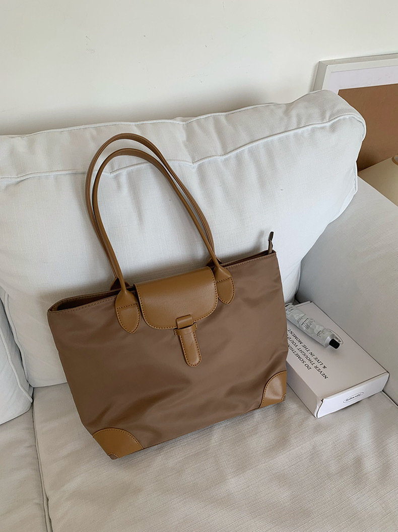 Cross-Border Large Capacity for Women 2024 New Single Shoulder Commuter Student Class Nylon Fabric Versatile Tote Bag