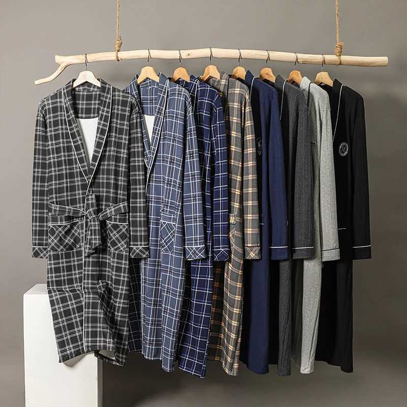 Spring Autumn Plaid Bathrobe Men Sleep Top Kimono Robes For Male Soft Cotton Long Bath Robe Bride Robe Dressing Gown M-4XL C251202