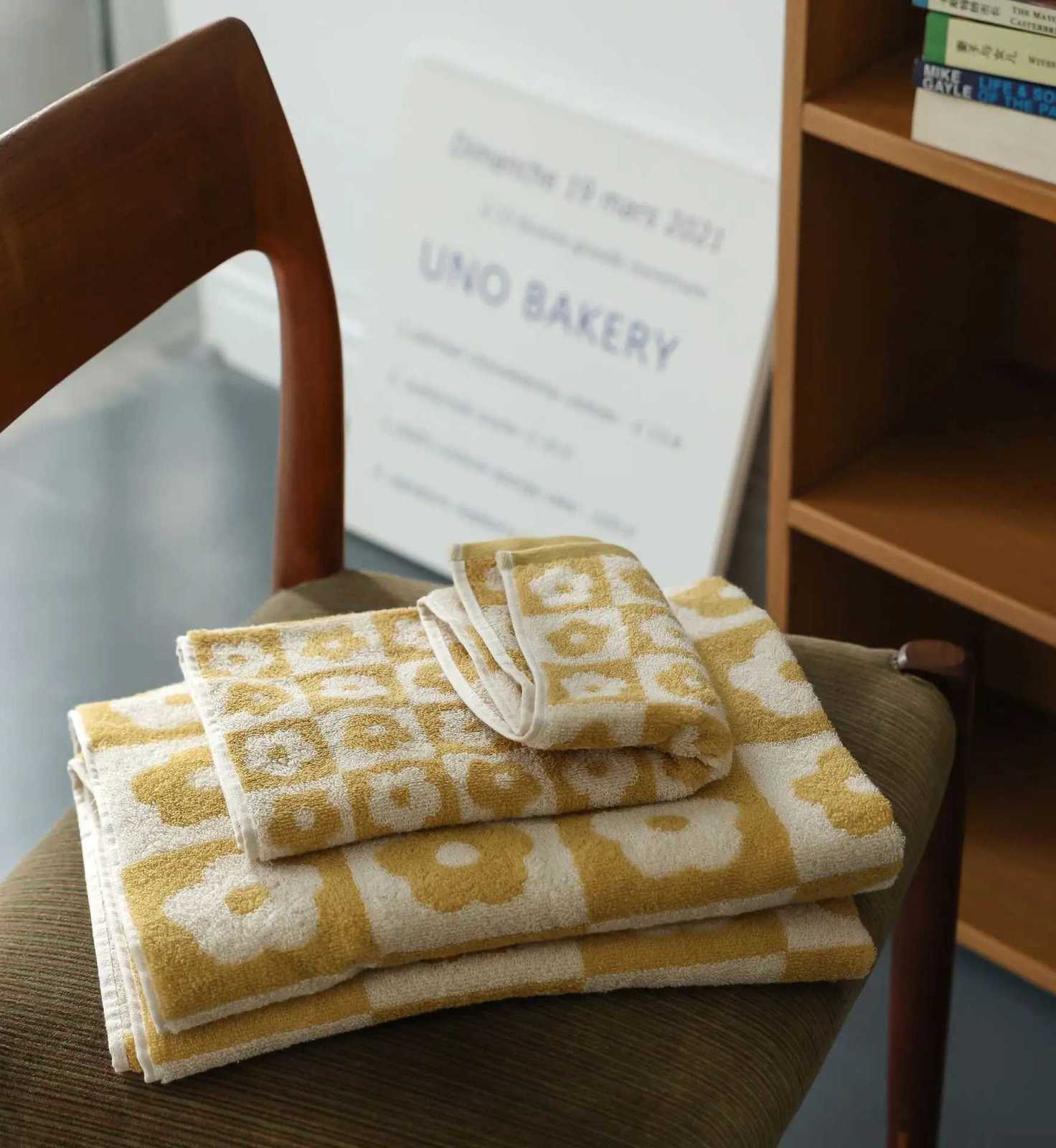 Retro Checkered Flowers Cotton Household Towel Yarn-DyedSoft Absorbent Face Towel Adult Bathroom Towels 70140cm Y251202