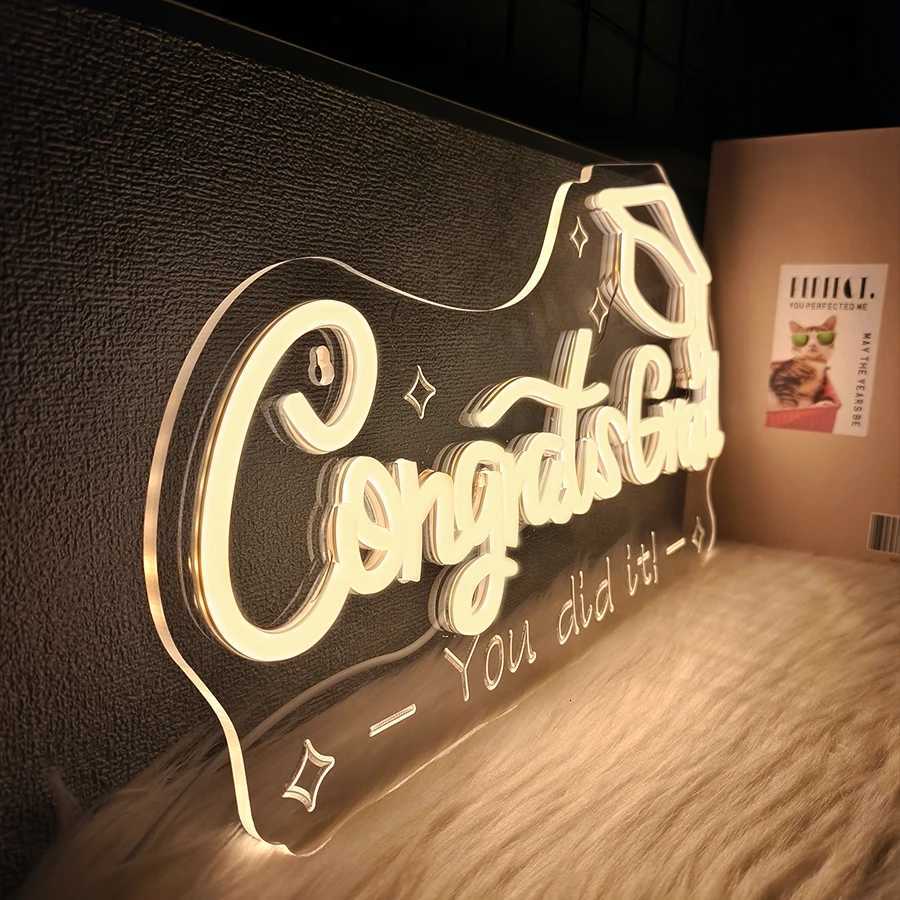 Congrats Grad Neon Sign Warm White Letter Lamp And Bachelor Hat Icon Used For Dormitory And Graduation Activities Art Decor H251201