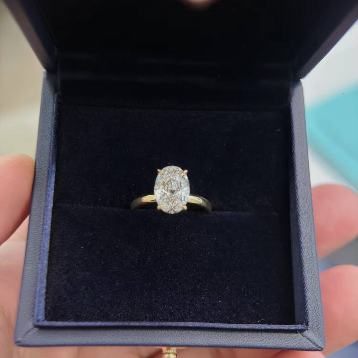 CVD/HPHT 1-15CT Laboratory-grown Diamond Oval Cut Hayley Four-prong 18K Gold Plated Minimalist Diamond Ring