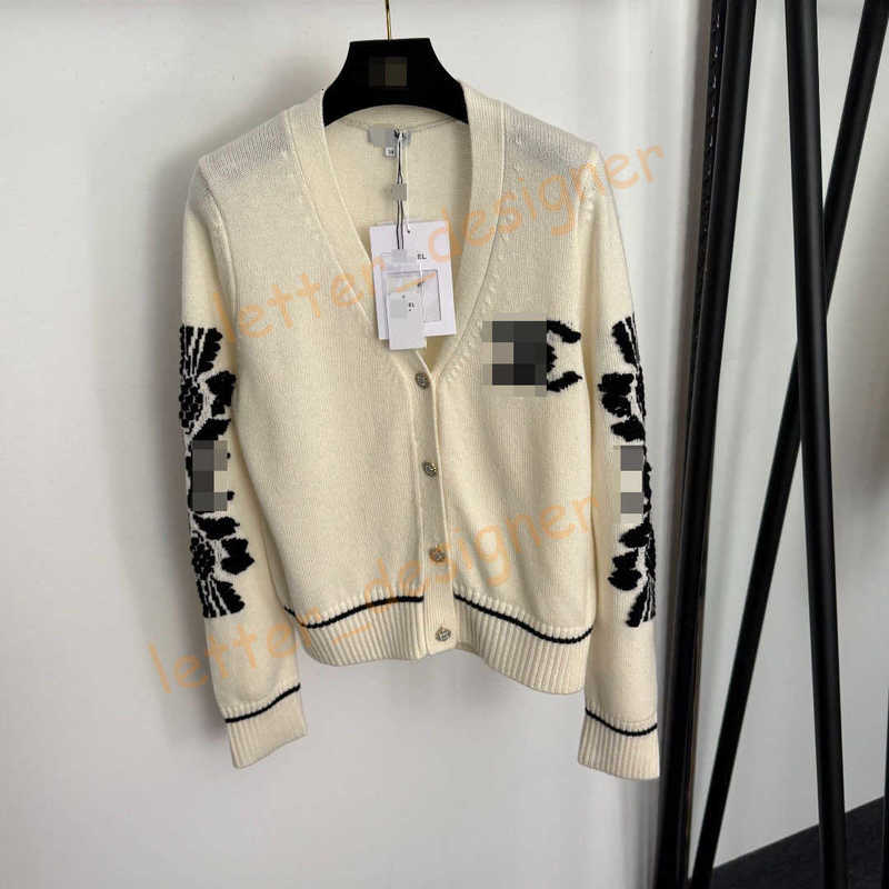 Designer Women's Sweaters High-End Style Elegant Slim Jacquard Single-Breasted V-Neck Long Sleeve Cashmere Knitted Cardigan