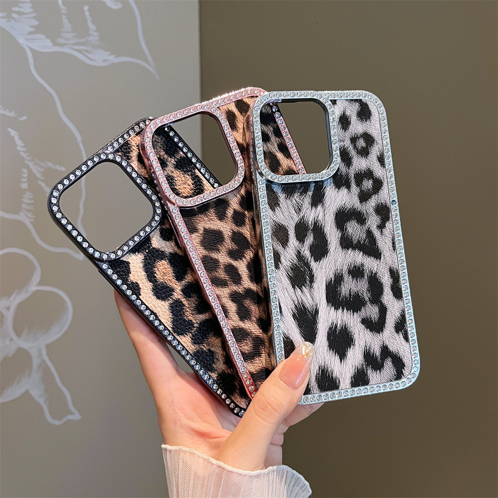 Diamond-Encrusted Leopard Print Phone Case iPhone 16 Pro Max Compatible with Apple 15/14 Pro Protective Shockproof Cover