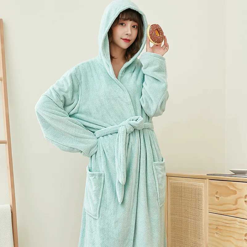Coral Velvet Bathrobes for Women Long with Hood Autumn Winter Solid Plush Microfiber Bath Robe Sleepwear Home Bathroom Clothes C251202