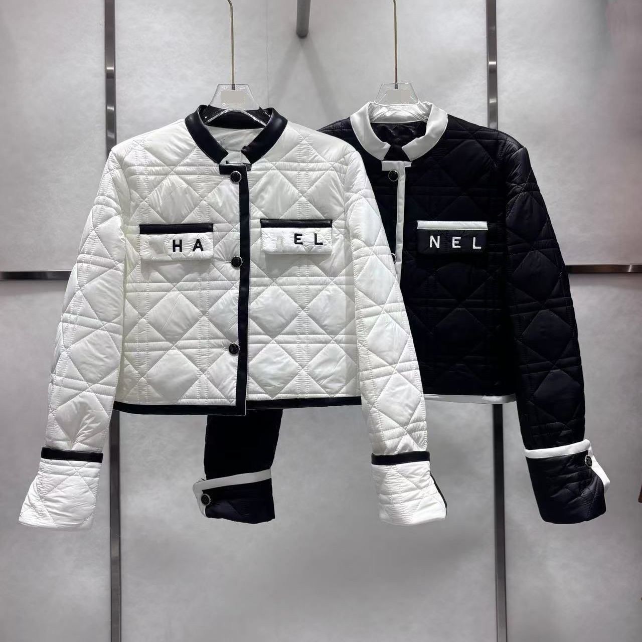 Winter women cool color block stand collar logo letter print warm fashion down cotton padded coats slim short parkas SML