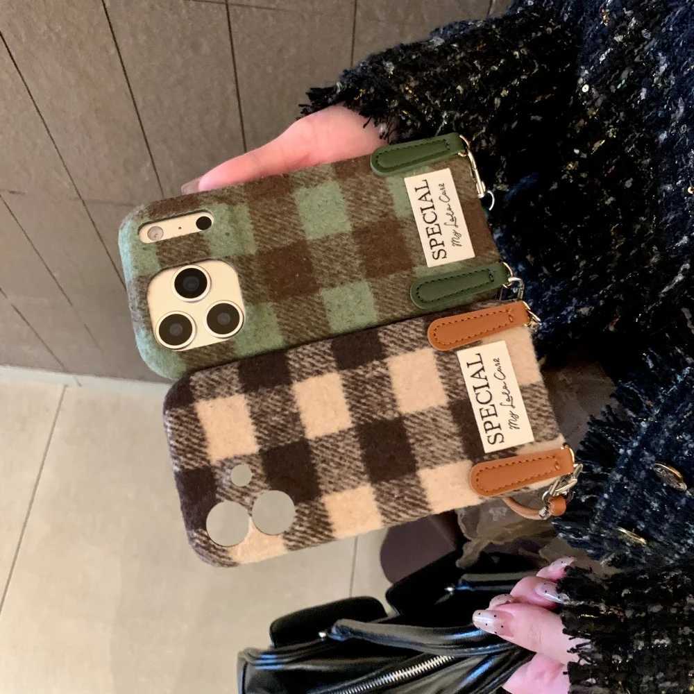 New Autumn Winter Checkered Plush Lanyard Phone Case For iPhone 17 Pro Max 16 15 14 13 Pro Max Wristband Fluff Shockproof Cover J251202