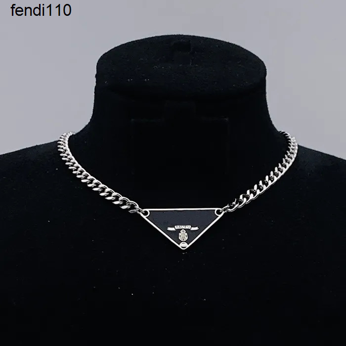 Pendant Necklaces Designer Stainless Steel Hip Hop Necklace - Versatile Inverted Triangle Chain For Both Genders 3Dcb