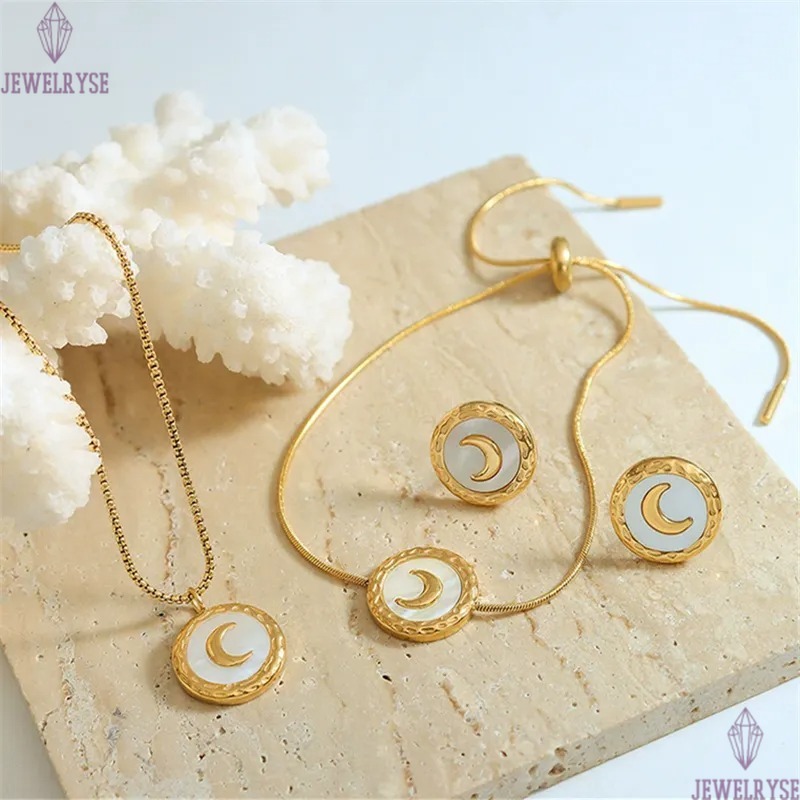 fashion stainless steel 18k gold moon circle designer necklace for woman party pendant luxury necklaces school silver chain choker jewelry birthday fr