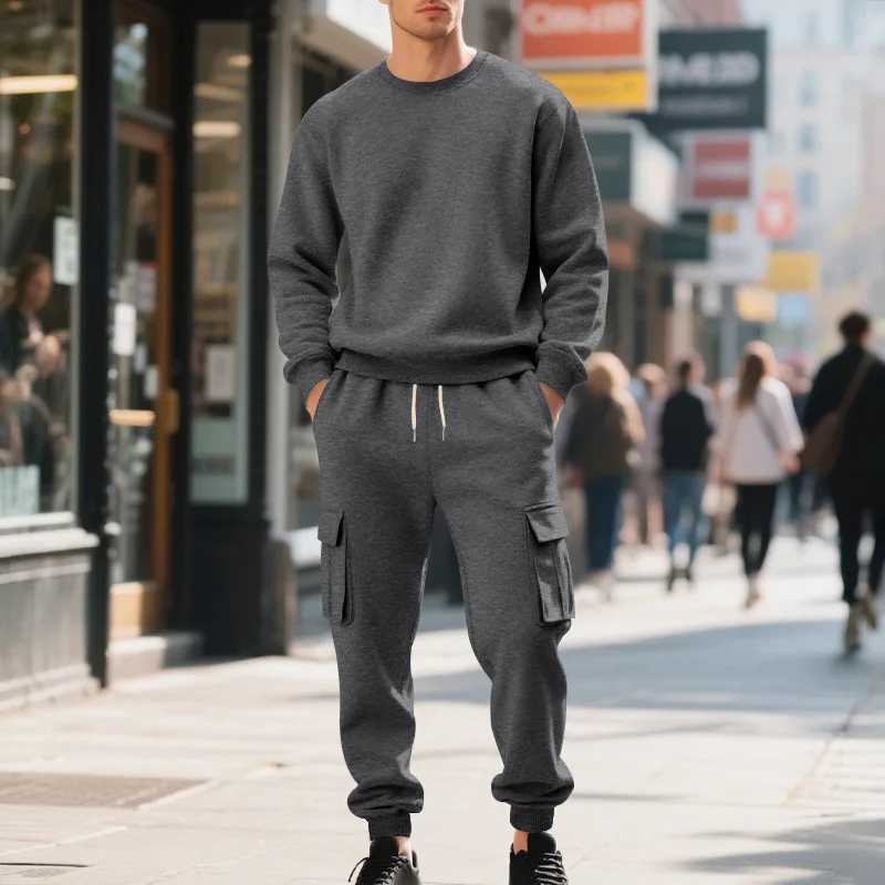 Mens Fleece Round-Neck Sweatshirt Set Loose Casual Long-Sleeved Two-Piece Set Autumn Winter Comfortable Sweatshirt Cargo Pants W251202