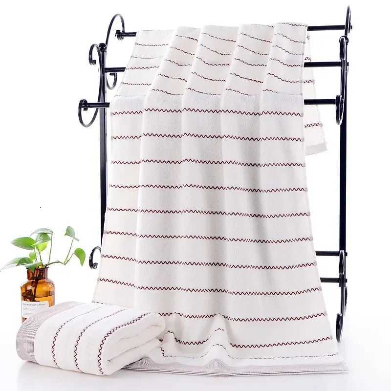Towel Large Bath Towels 100 Cotton 140 x 70cm Extra Beach Towels Lighter Weight Absorbent Quick Dry Perfect Bathroom Towels Y251202