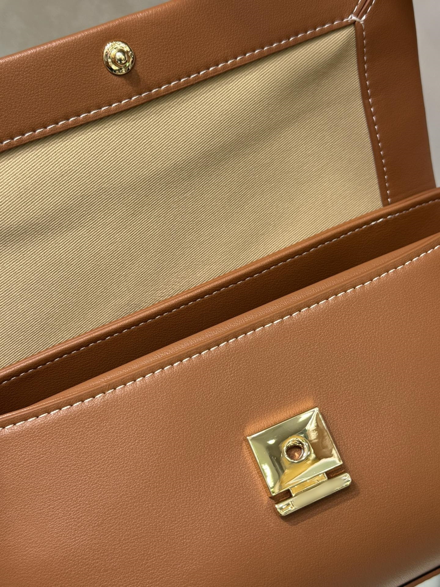 Shoulder Flap Women, Trendy Solid Color Top Handle Bag with Metal, Luxury Design Handbag Women for Everyday Style