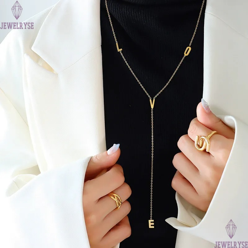 new autumn and winter sweater chain designer necklace for woman stainless steel love pendant long silver rose gold necklaces daily outfit jewelry birt