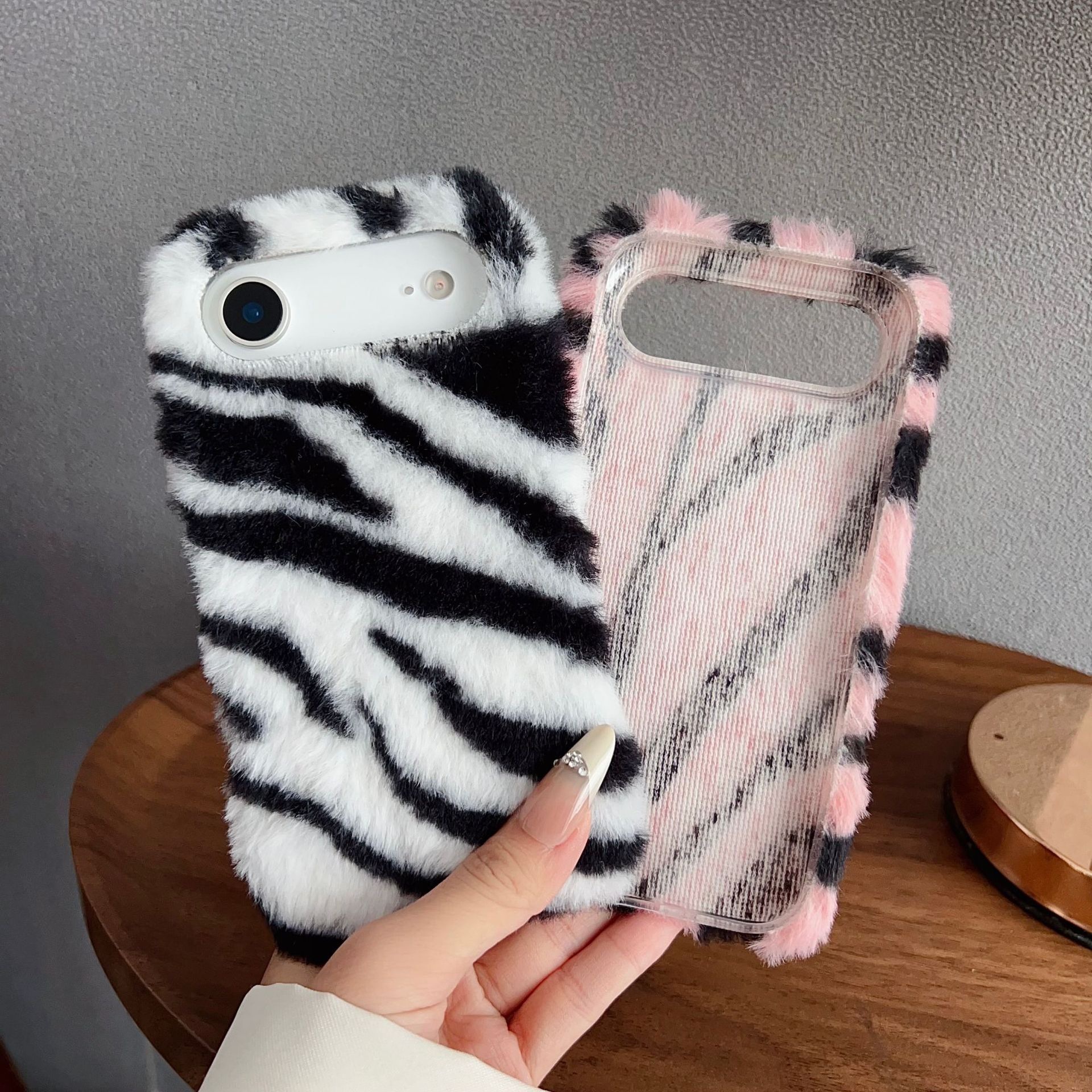 Plush Leopard Print Pattern Phone Case Iphone 17 Pro Max Compatible With Apple 16/15/14 Pro Warm Winter Soft Protective Cover
