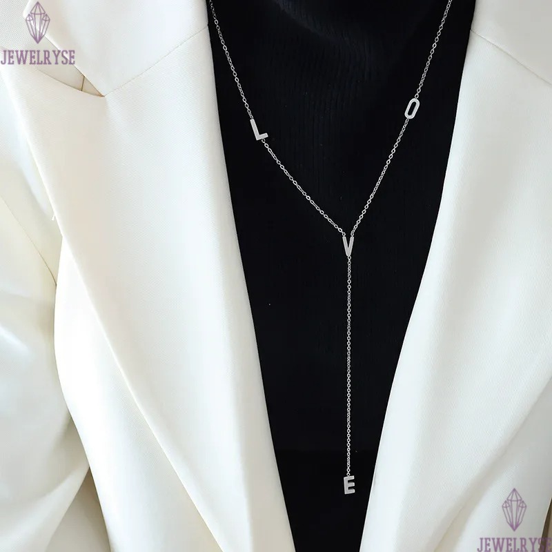 new autumn and winter sweater chain designer necklace for woman stainless steel love pendant long silver rose gold necklaces daily outfit jewelry birt