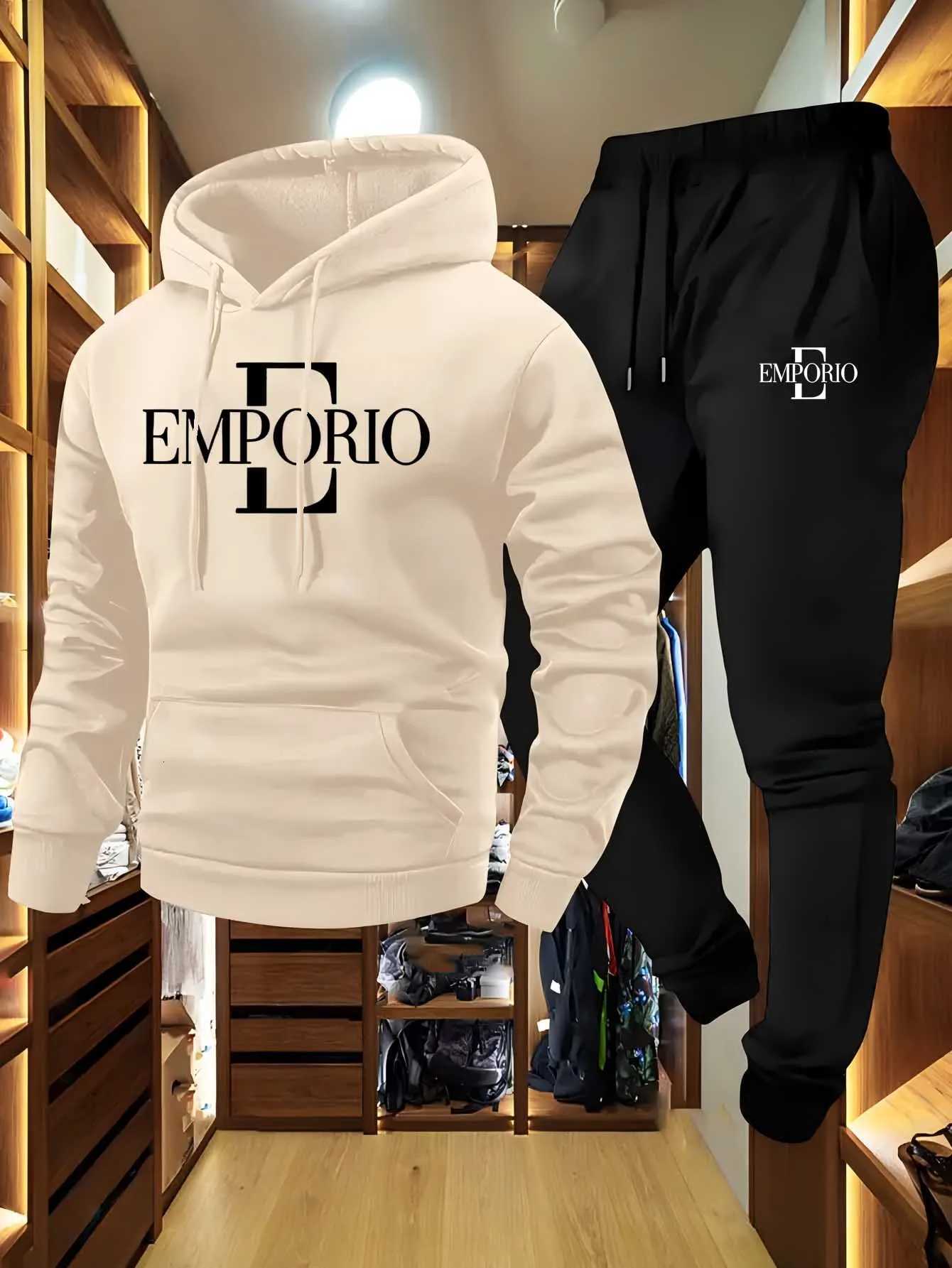 Mens two-piece clothing sets casual round-neck long-sleeved sweatshirts and sweatpants jogging suits autumn and winter W251202