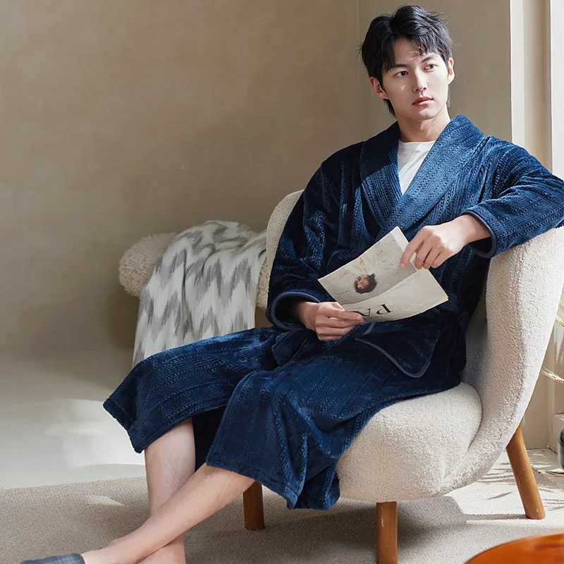 Winter Flannel Men Home Sleepwear Robes Thicken Terry Robe Male Long Sleeve Kimono Warm Bathrobes Home Wear Peignoir Men Robe C251202
