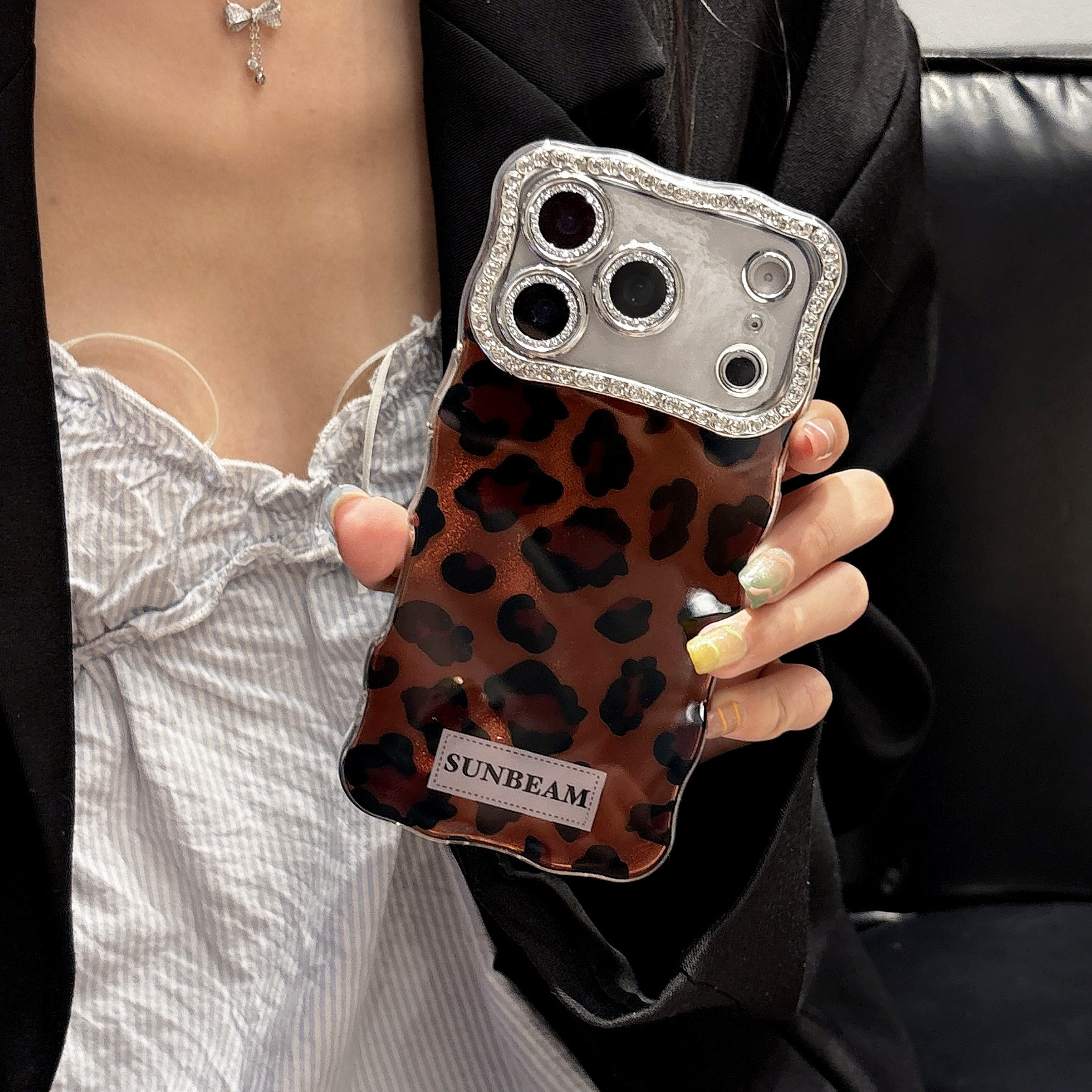Twisted Edge Brown Leopard Print Phone Case iPhone 17 Pro Max Compatible with Apple 16/15 Pro Diamond Lens Hard Case
