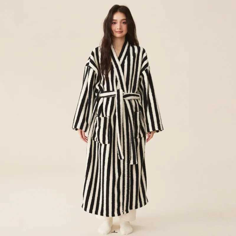 Thickened Flannel Robe Pants Pajamas Set Autumn Winter New Couple Coral Velvet Women Men Bathrobe Striped Lengthed Home Clothes C251202