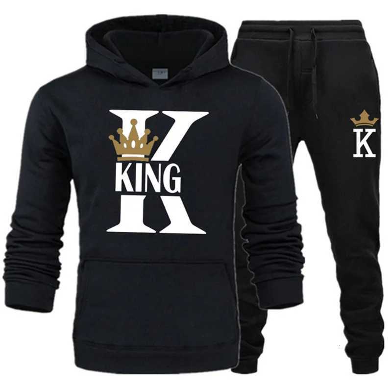 2024 New Autumn and Winter Mens and Womens Sweater Set KING QUEEN Loose Relaxed Hooded Print Couple Set W251202