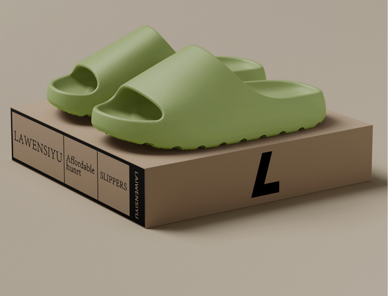 Men's slippers are worn both indoors and outdoors. They are wear-resistant, thick-soled and anti-slip. They are suitable for bathing in the bathr