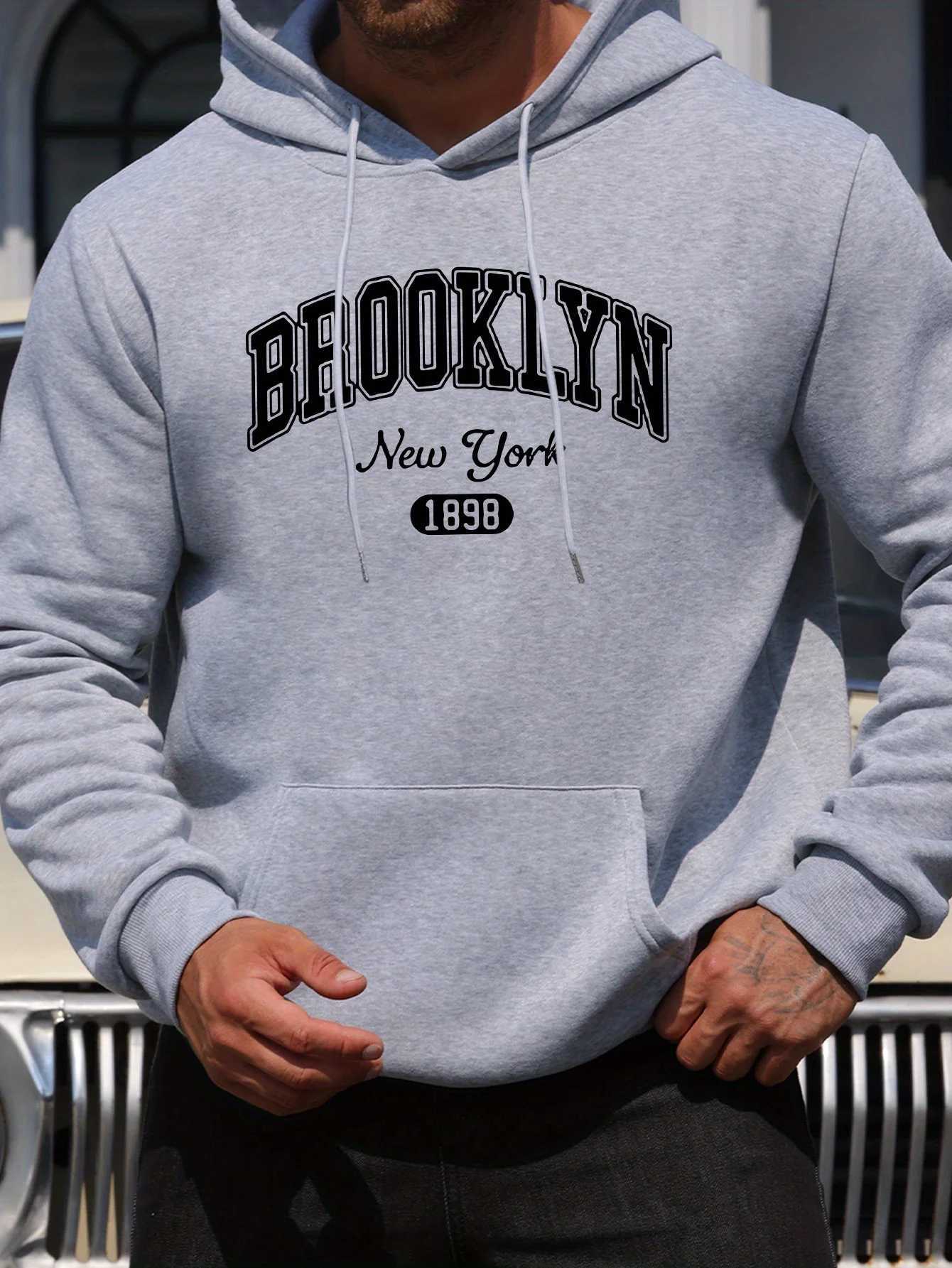 Mens autumn and winter casual fashion loose Brooklyn 1898 pattern printed long sleeved thick warm hooded pullover J251203