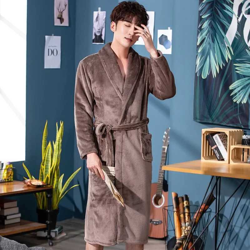 Autumn Winter Thick Warm Flannel Robe Male Long Coral Fleece Bathrobe Man Warm Sleepwear Spa Hotel Homewear Peignoir Homme C251202