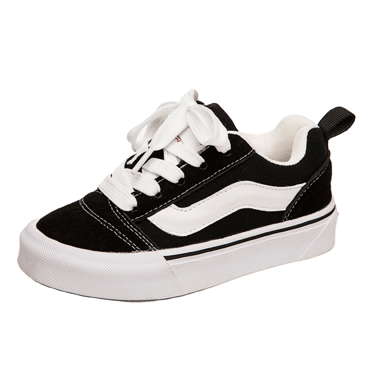 Chunqiu Children's Fashion Board Shoes Classic Black White for Boys and Girls Breathable Casual Slides with Anti-Slip Soles