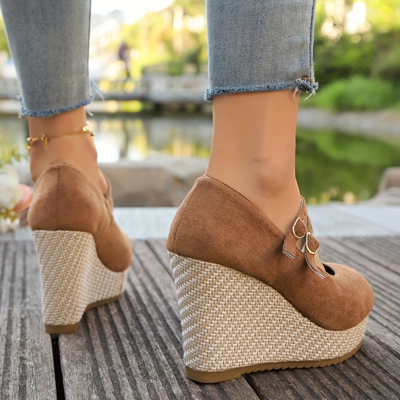 2025 New Women's Fashion Suede Buckle Strap Flats