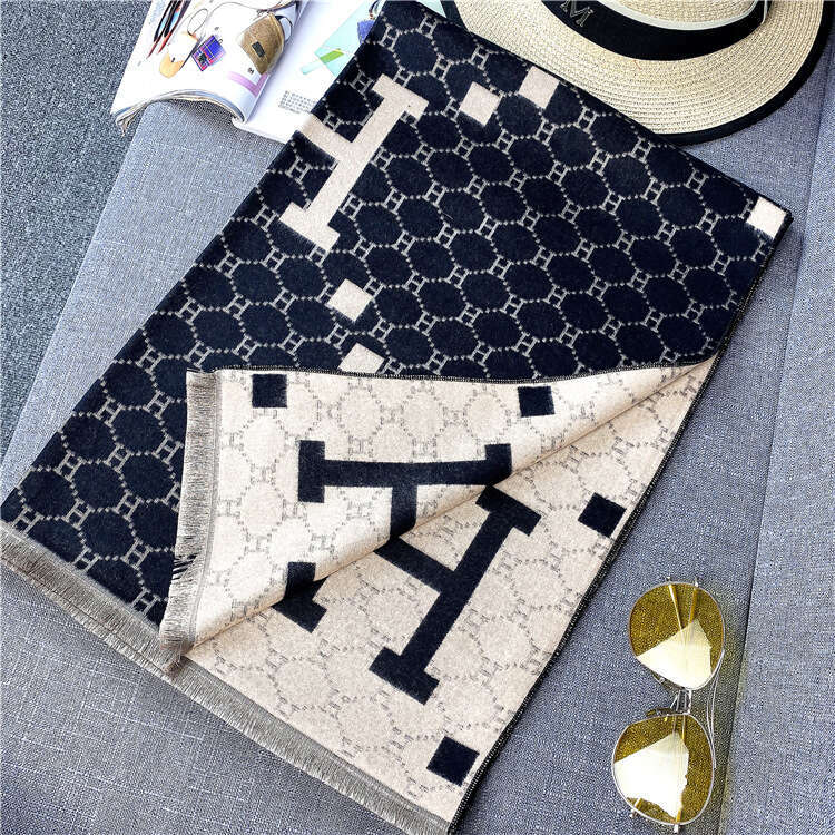 Scarf for Women Designer Luxury Autumn New Blue Imitation Cashmere Scarf for Women Winter H Letter Ladies Shawl Thick Warm One Piece