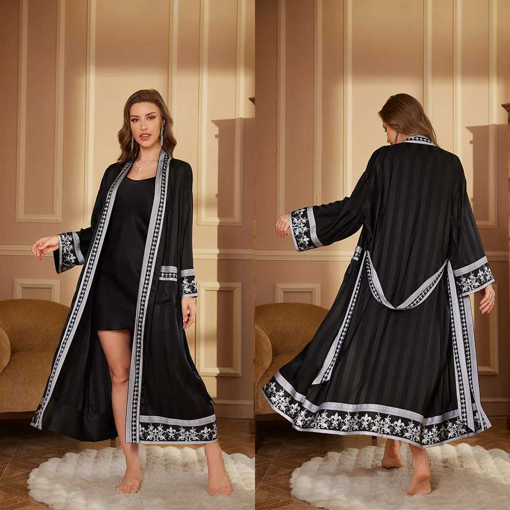 Autumn New Baroque Style Couple Nightgown Long Sleeve Robe Long Morning Robe Luxury Silk Satin Bathrobe Home Clothes C251202