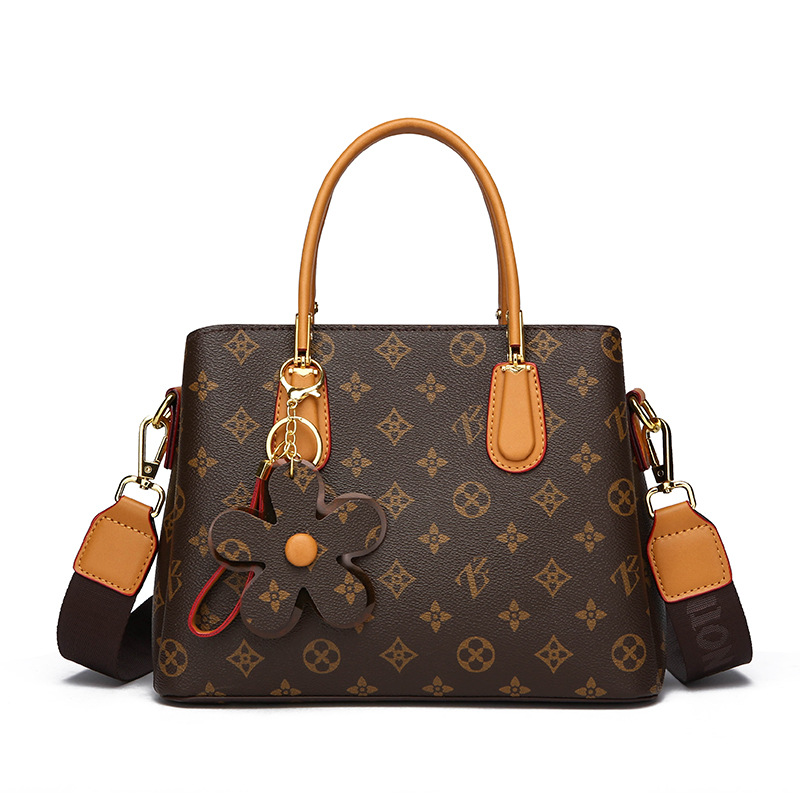 2025 new versatile trend retro temperament handbag can be shoulder bag high-end texture four-season women's bag
