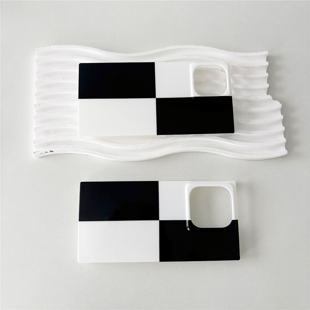 Black and White Large Plaid Phone Case Compatible with iPhone 17/16/15 Pro Max Niche Simple Square Case iPhone 14/13
