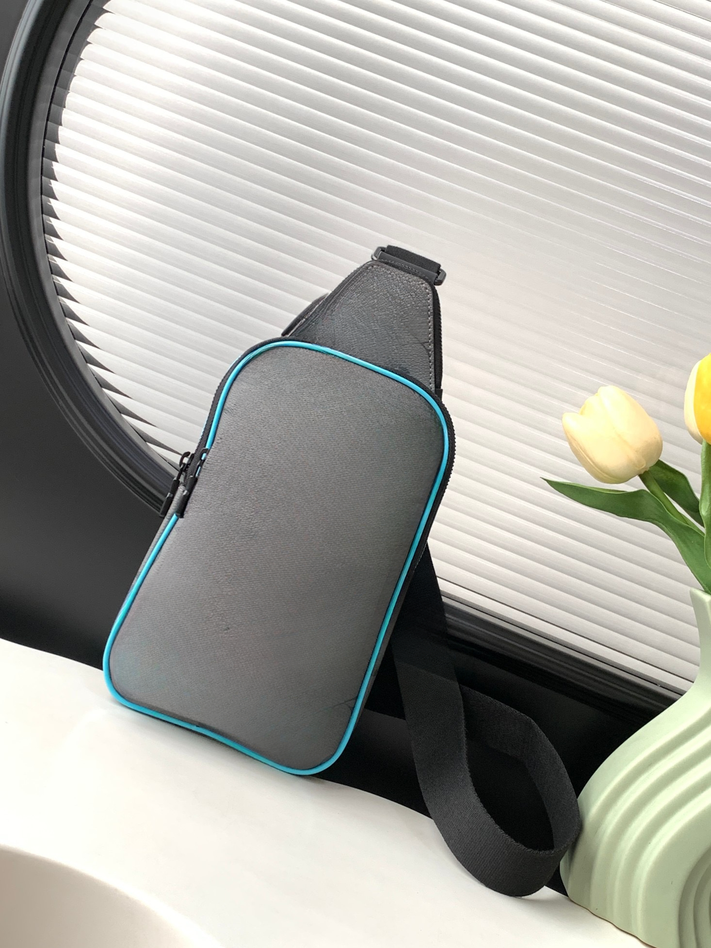 Fashion Avenue Sling Mens Designer Shoulder Mans crossbody Wallet Hobos Message Tote Belt Bag Bumbag Pillow Bags Men Handbag Clutch wallet purse