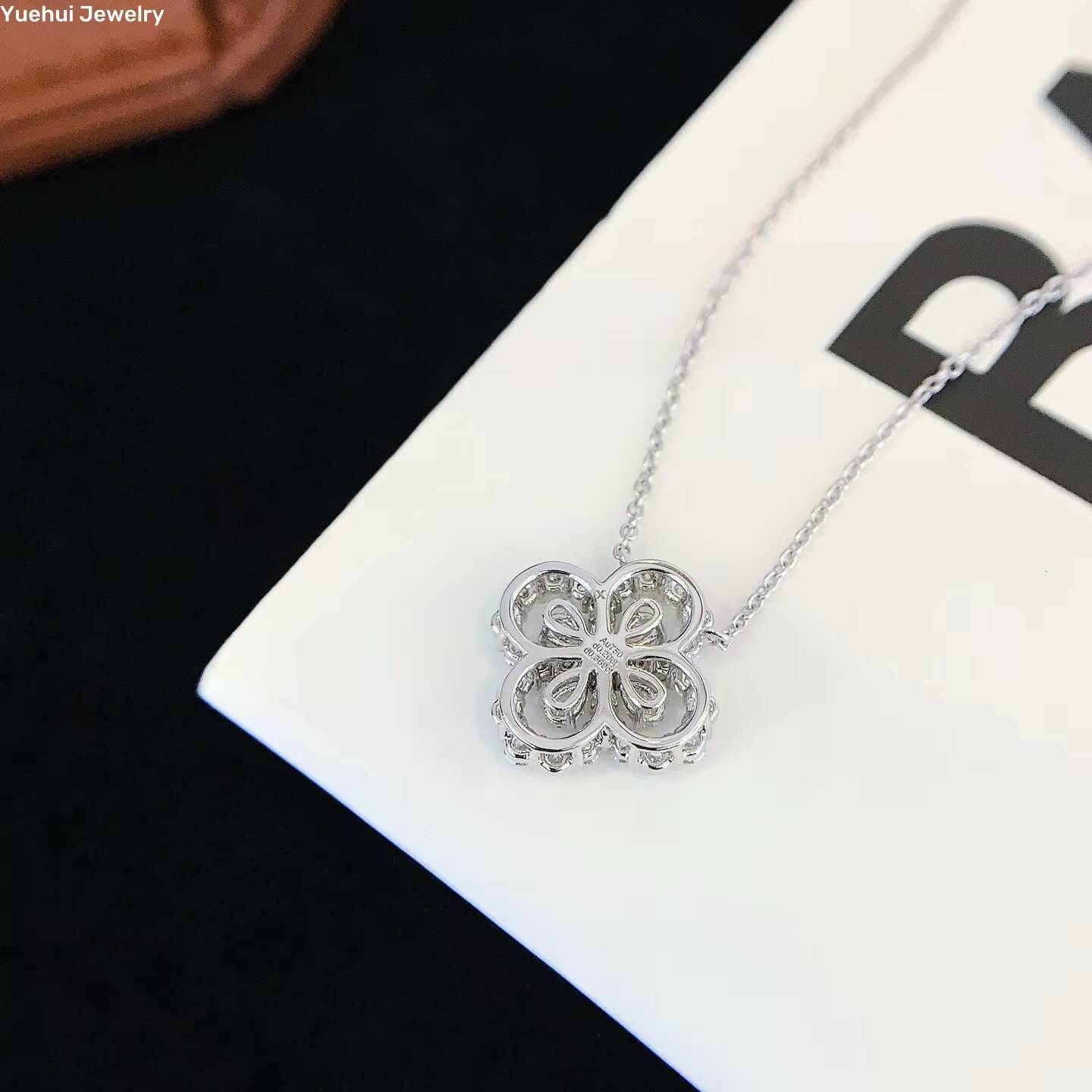 Classic Style Rhodium Plating Four Leaf Clover Design 18k Solid Gold Lab Grown Diamond Pendant Necklace for Womens Gift