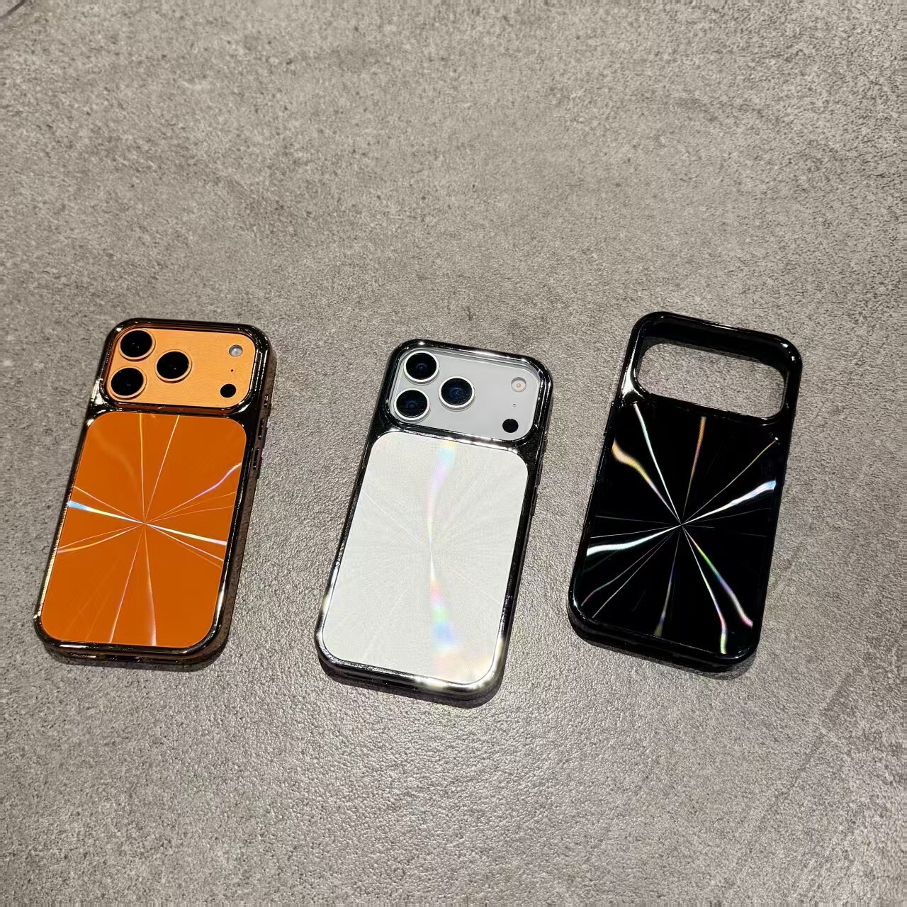 Large Hole Laser Phone Case iPhone 17 Pro Max Compatible with Apple 16/15/14 Pro High-end Feel Electroplated Case