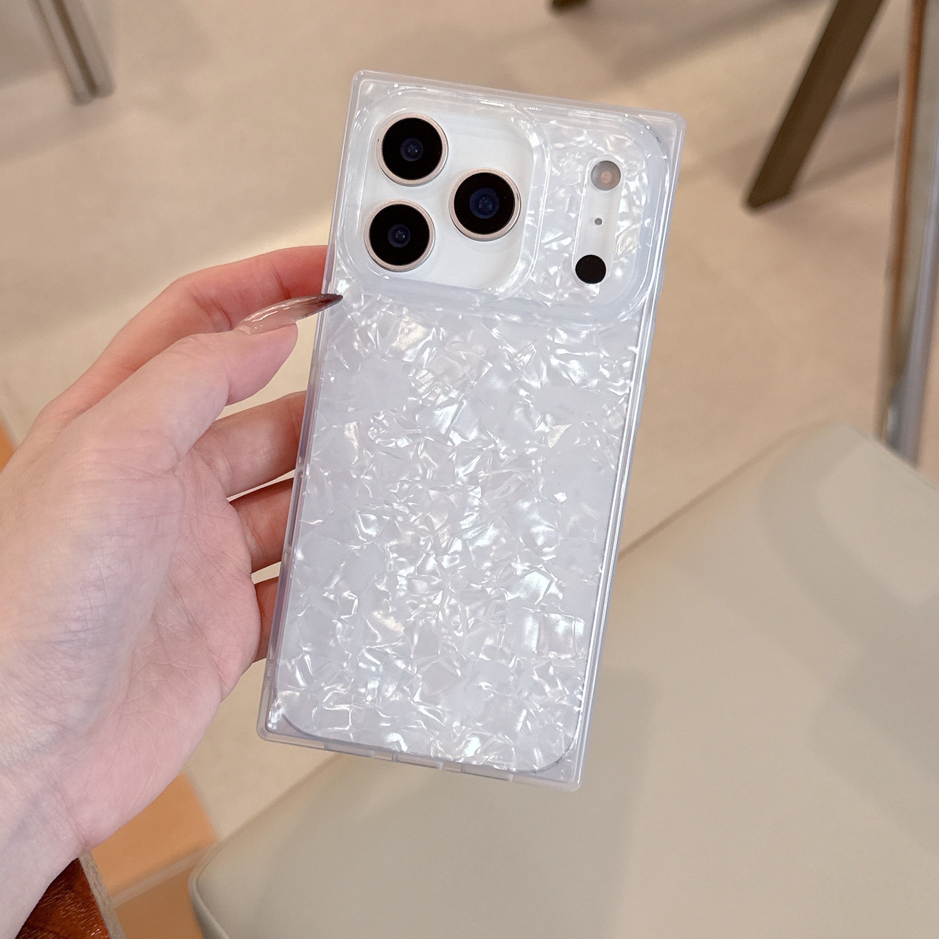 Square Shell Pattern Phone Case iPhone 17 Pro Max Compatible With Apple 16/15 Pro Simple Full Protection Anti-drop Case
