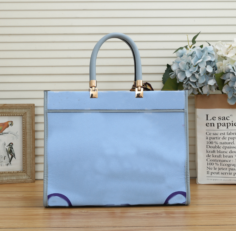 Newest Fashion Mess… - image