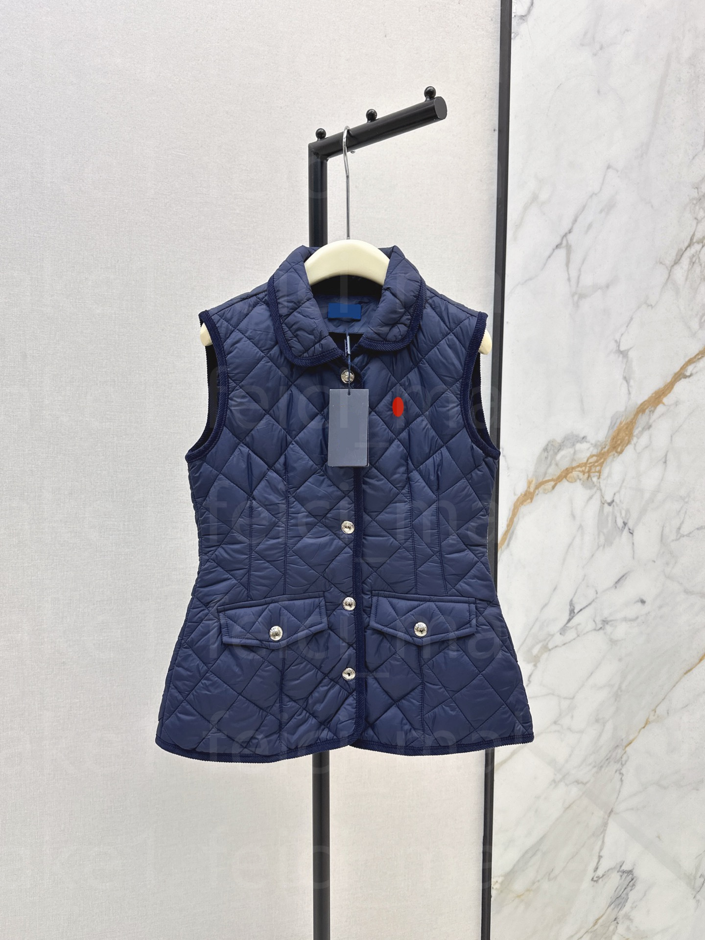 Designer down jacket vest women's autumn and winter warm down vest classic coat badge luxury brand short coat windbreaker jacket