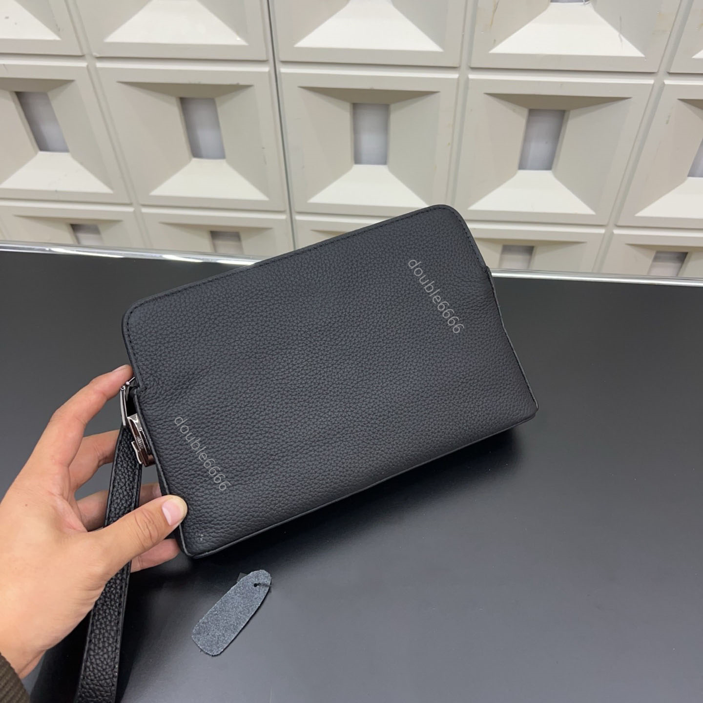 Designer men's leather phone bag stylish clutch shoulder bag Toiletry bag card holder wallet passport coin purse messenger bag business postman bag chest bag