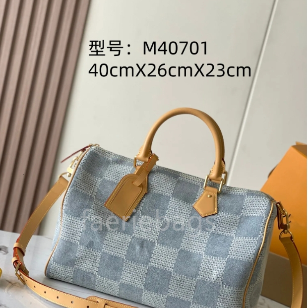 Designers bag Duffel Bags fashionable mens and womens handbags classic makeup bags high-quality denim bags A-level imported original fabric Crossbody Bag luxury Bag