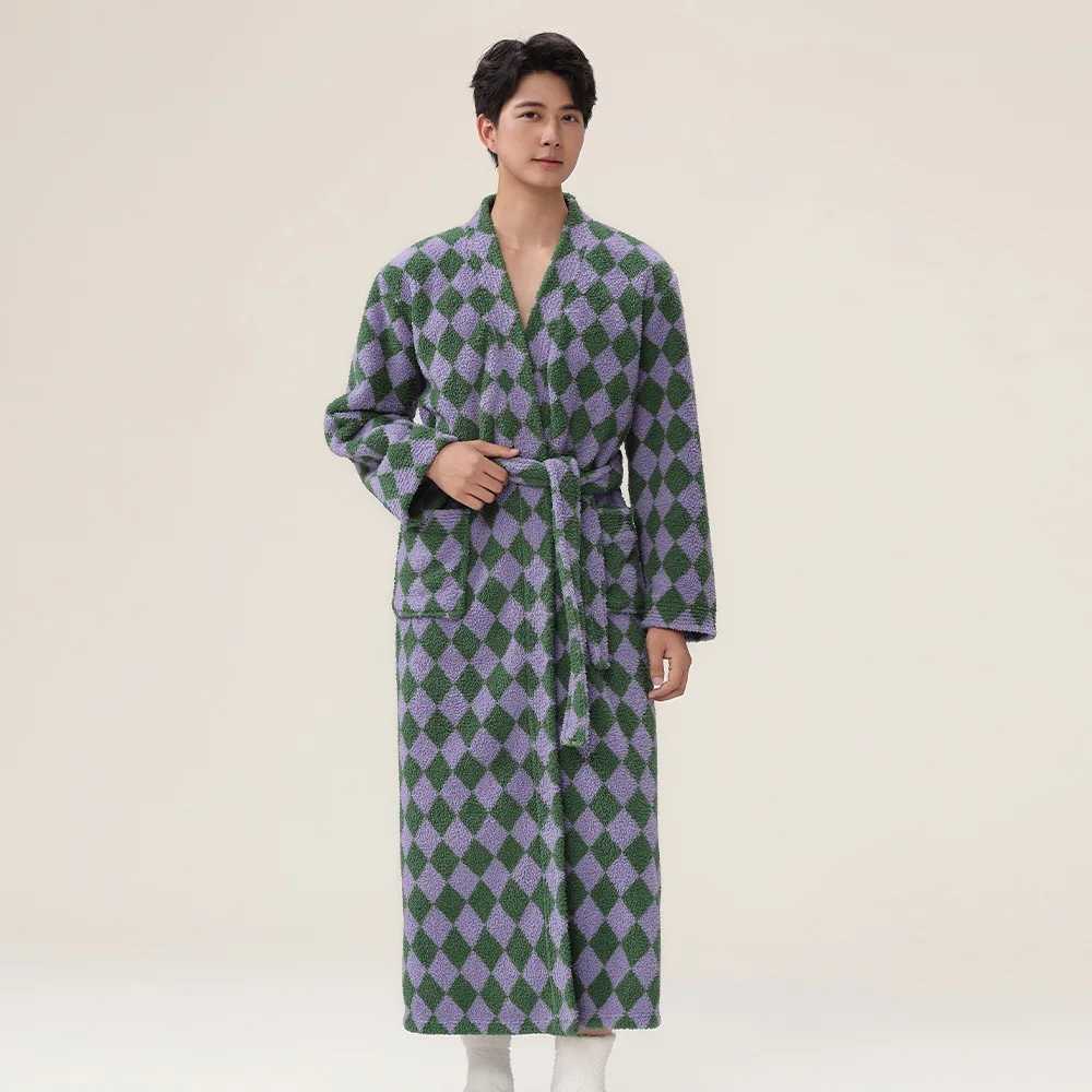 2025 New Couple Bathrobe Autumn and Winter Thick Long Pajamas Coral Fleece Home Clothes C251202