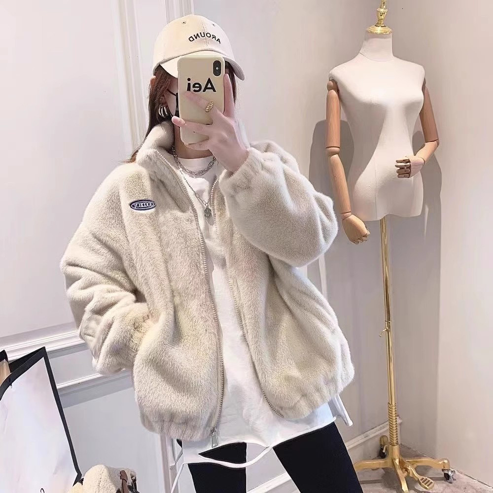 New Long Sleeve Loose Furry Coat for Women Thickened and Warm for Autumn and Winter Korean Style Quilted Furry Top for Women 230130