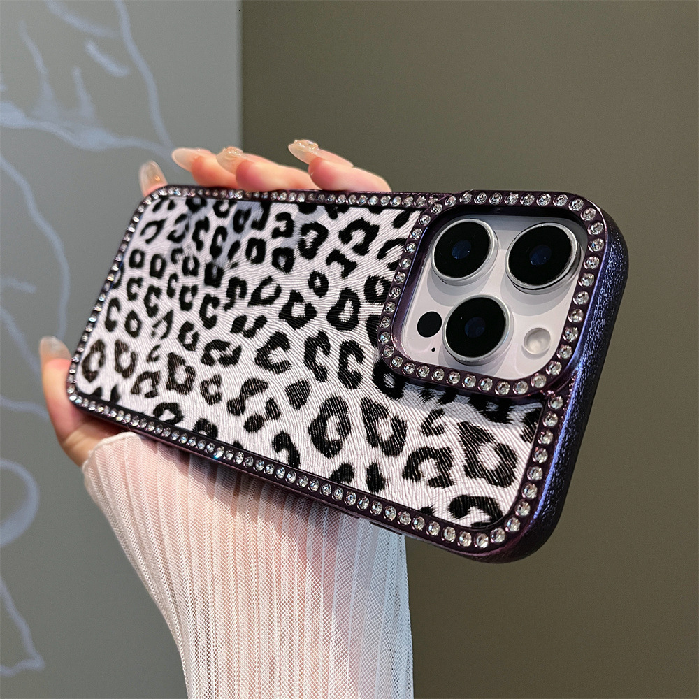 Diamond-Encrusted Leopard Print Phone Case iPhone 16 Pro Max Compatible with Apple 15/14 Pro Protective Shockproof Cover