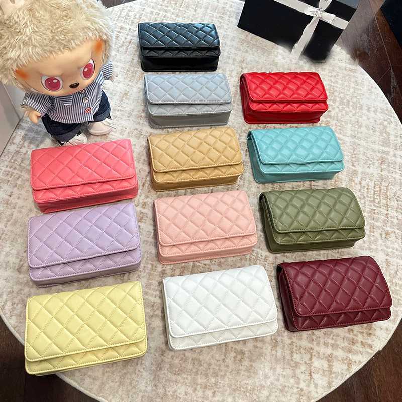 New 2025 Color Designer Shopping Crossbody Diamond Lattice Soft Shoulder Bag woc bag Real leather luxurys shoulder bag Handbags messenger Chain Bag top quality